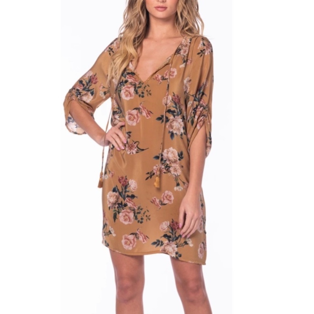 Feathers by Tolani Golden Yellow Floral Dress w/ 3/4 sleeves & high-low hem sz M